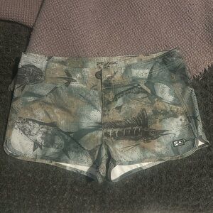 Pelagic Outdoor / Fishing Shorts Size 4